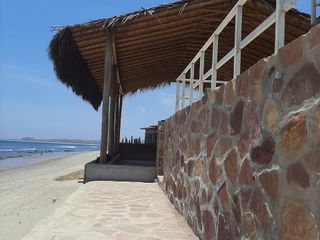 Foto 2 de CASA DE PLAYA EN PLATERITOS - TUMBES