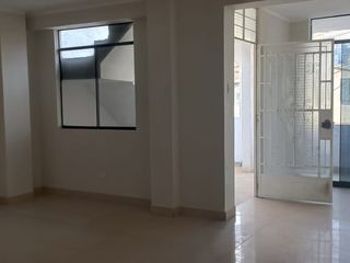 Foto 2 de EN ALQUILER DEPARTAMENTO EN 2DO PISO, URB. ANTONIA MORENO DE CÁCERES, VENTANILLA