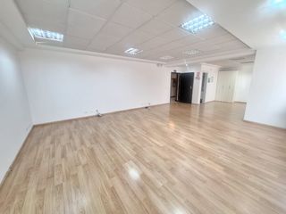 Foto 4 de OPORTUNIDAD ARRIENDO LINDA OFICINA DE 88M2 REPUBLICA DEL SALVADOR