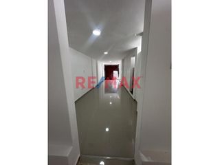Foto 4 de Se Alquila Local Comercial Primer Piso Puerta A Calle. Urb. El Trebol Los Olivos.