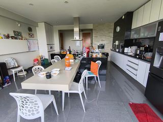 Foto 2 de OCASION: VENTA DE TRIPLE EN SAN ISIDRO, MUY BIEN UBICADO…