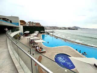 Foto 1 de Duplex En Venta En Exclusivo Condominio Ocean Reef - San Bartolo Con Vista Al Mar