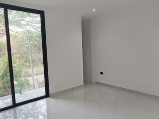 Foto 11 de C290 - Venta Casa en Lago de Capeira Moderna por Estrenar - Guayaquil
