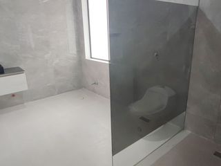 Foto 17 de C290 - Venta Casa en Lago de Capeira Moderna por Estrenar - Guayaquil