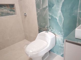 Foto 18 de C290 - Venta Casa en Lago de Capeira Moderna por Estrenar - Guayaquil