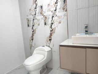 Foto 20 de C290 - Venta Casa en Lago de Capeira Moderna por Estrenar - Guayaquil