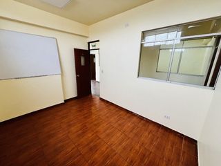 Foto 10 de CASA EN VENTA EN LA AV. QUILCA Y OMICRON EN EL CALLAO