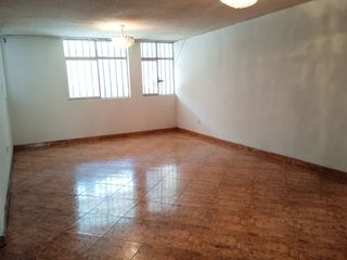 Foto 3 de CASA EN VENTA EN LA AV. INSURGENTES, CERCA DE MALL PLAZA BELLAVISTA, CERCA DEL HOSPITAL BARTON, CERCA DE MINKA