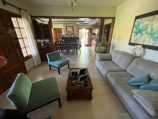 Foto 9 de SE VENDE AMPLIA CASA - PERFECTA PARA QUIENES BUSCAN EXCLUSIVIDAD