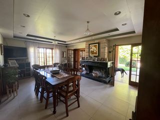 Foto 12 de SE VENDE AMPLIA CASA - PERFECTA PARA QUIENES BUSCAN EXCLUSIVIDAD