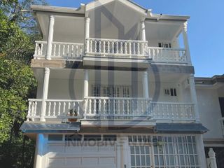 Foto 1 de CASA EN VENTA VIA PTO. LOPEZ