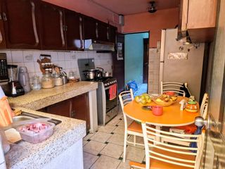 Foto 8 de CASA EN VENTA EN PLENA AVENIDA NARANJAL A UNA CUADRA DE AV. PALMERAS, EN LOS OLIVOS