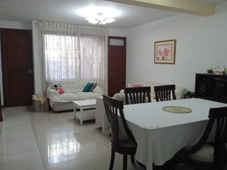 Foto 3 de CASA EN VENTA A MEDIA CUADRA DEL MERCADO EL ALAMO, CERCA DE LA AV. PACASMAYO Y COLECTORA CALLAO