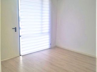 Foto 12 de Linda Casa Pequeña en dos pisos
