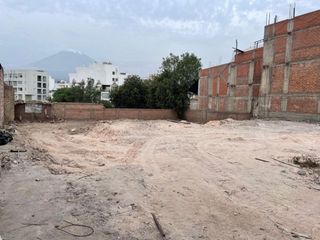 Foto 4 de Se Vende Terreno Comercial En Av. Ejercito, Cerro Colorado