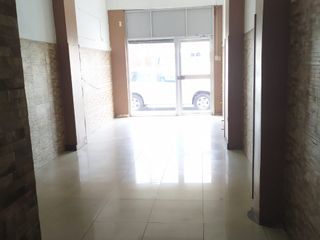 Foto 1 de ALQUILER LOCAL COMERCIAL PLANTA BAJA EN GARZOTA