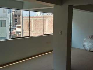 Foto 2 de Alquiler de oficina en el Centro de  Chiclayo