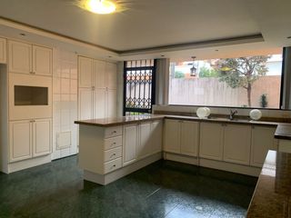 Foto 4 de Venta departamento Quito tenis 291 m2