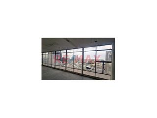 Foto 9 de Venta De Oficina Amplia 370 M2 Lince