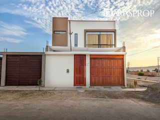 Foto 1 de 🏡 Casa en venta en Urbanización Los Álamos, Tacna – ¡Tu hogar soñado te espera! 🏡