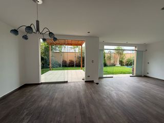 Foto 6 de CASA EN VENTA CON PISCINA EN LA MOLINA