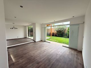Foto 11 de CASA EN VENTA CON PISCINA EN LA MOLINA