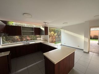 Foto 15 de CASA EN VENTA CON PISCINA EN LA MOLINA