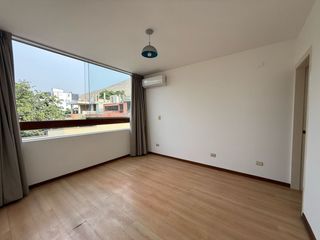 Foto 34 de CASA EN VENTA CON PISCINA EN LA MOLINA