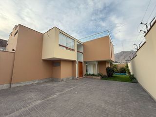 Foto 38 de CASA EN VENTA CON PISCINA EN LA MOLINA