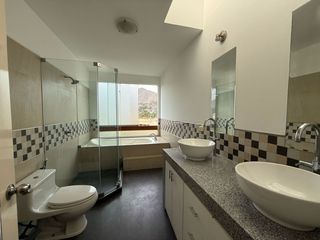 Foto 44 de CASA EN VENTA CON PISCINA EN LA MOLINA