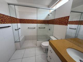 Foto 46 de CASA EN VENTA CON PISCINA EN LA MOLINA