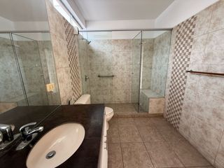 Foto 47 de CASA EN VENTA CON PISCINA EN LA MOLINA