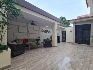 Foto 1 de Alquiler de Casa en Puerto Azul