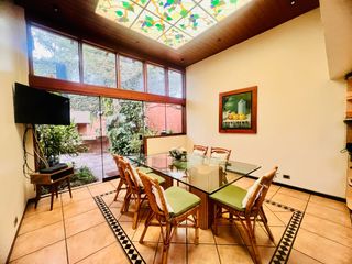 Foto 5 de VENTA DE BELLA CASA MUY BIEN CONSERVADA