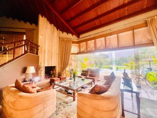 Foto 6 de VENTA DE BELLA CASA MUY BIEN CONSERVADA