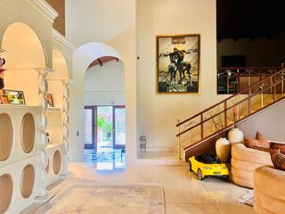 Foto 8 de VENTA DE BELLA CASA MUY BIEN CONSERVADA