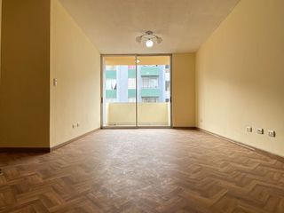 Foto 4 de Renovado Departamento Flat - Condominio Alameda Las Palmas || Chorrillos