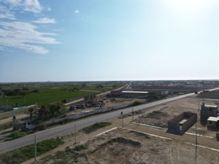 Foto 3 de Alquilo Terreno Circulado de 5000 m2 a filo de pista San José - Chiclayo