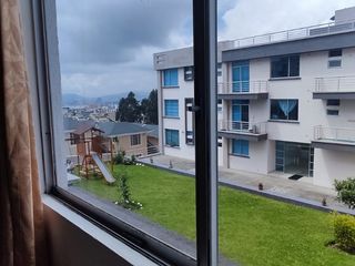 Foto 22 de En renta departamento Santa Lucia Norte de Quito