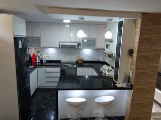 Foto 5 de Se vende casa de 2 pisos, Frente a Parque en la Residencial La Alameda-Paiján (TSuarez)