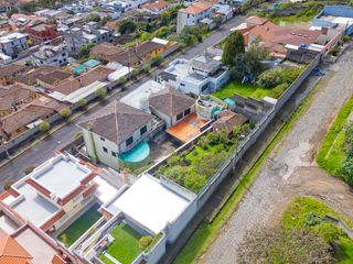 Foto 6 de Casa Independiente con terreno En Venta - Armenia Valle de los Chillos