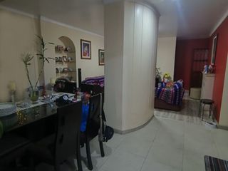 Foto 4 de VENDO CASA DE 3 PISOS URB. MIRAFLORES (ALORA)