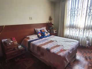 Foto 10 de VENDO CASA DE 3 PISOS URB. MIRAFLORES (ALORA)
