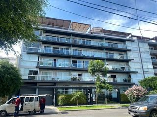 Foto 10 de Vendo moderno departamento flat de 156 m2 y 3 Dorm. en el límite de Lince con San Isidro.