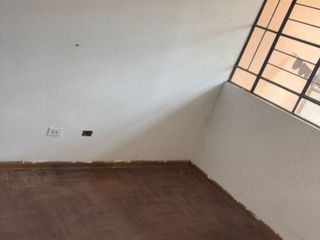 Foto 5 de VENTO CASA TERRENO EN URB ZARATE DE 168 M2 Y AREA CONSTRUIDA 250 M2 APROX.