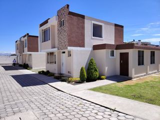 Foto 2 de Casa Nueva en Venta en Conjunto Los Ciprés, La Armenia, Parroquia Conocoto