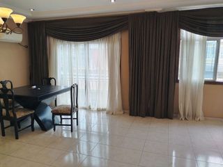Foto 5 de CASA DE VENTA,  EN URDESA CENTRAL , NORTE DE GUAYAQUIL