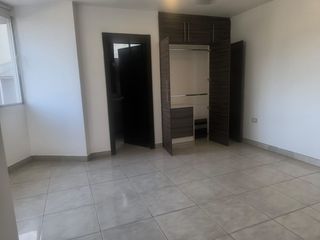 Foto 18 de VENDO - DEPARTAMENTO - SANTA CECILIA - PLANTA BAJA - 3 DORMITORIOS CON BAÑO -  GARAJE 2 VEHICULOS