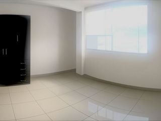Foto 2 de VENDO - DEPARTAMENTO - SANTA CECILIA - PLANTA BAJA - 3 DORMITORIOS CON BAÑO -  GARAJE 2 VEHICULOS