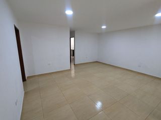 Foto 2 de Ocasion Venta Departamento en primer piso en Los Cedros de Villa - Chorrillos | Oportunidad Inmobiliaria para Inversión
